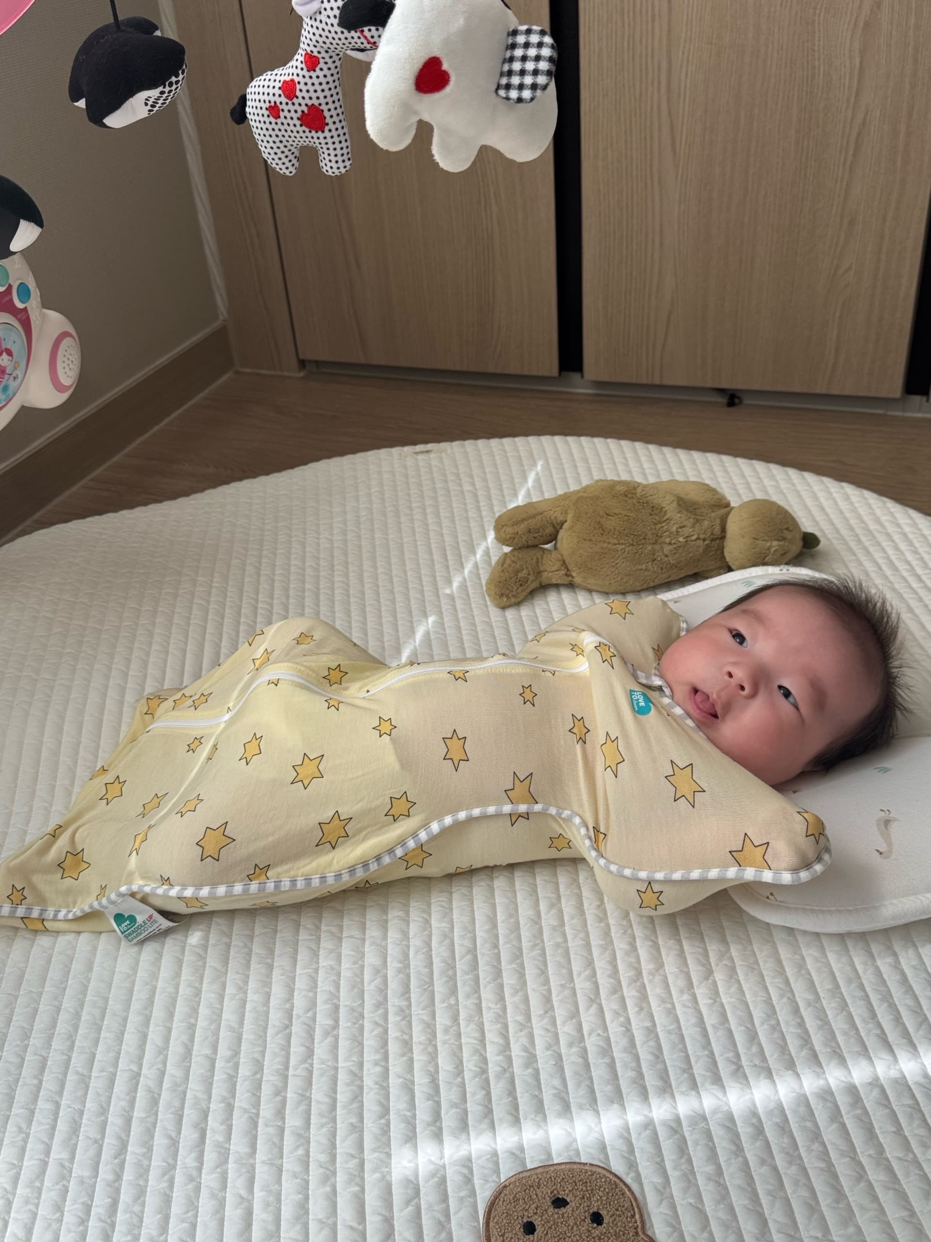 네 번째 주차 묶음에 남긴 공개용 세로 사진